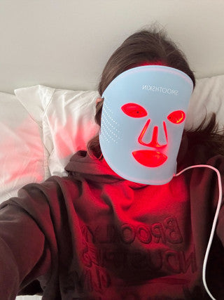 At-home facial innovations: The rise of red light therapy masks in skincare